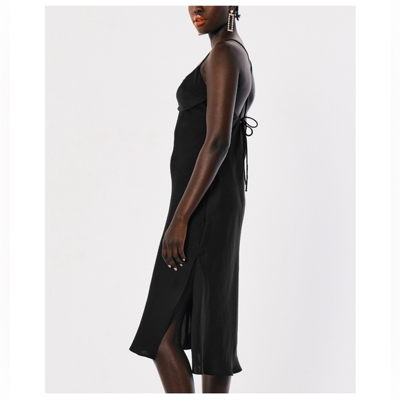 Hollister Under-bust Seam Satin Midi Slip Dress - Picture 4 of 5